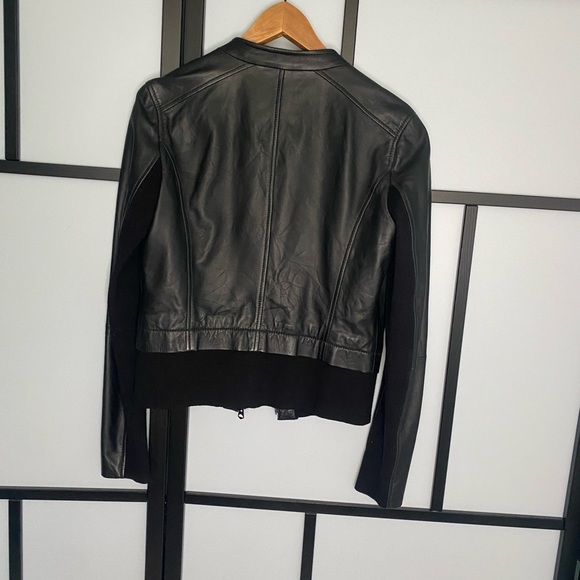 Ladies Leather Armani Exchange Jacket size M. Like new. - Picture 2 of 3
